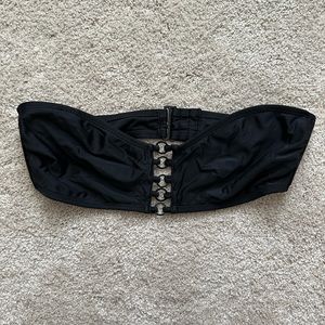 Strapless bikini top